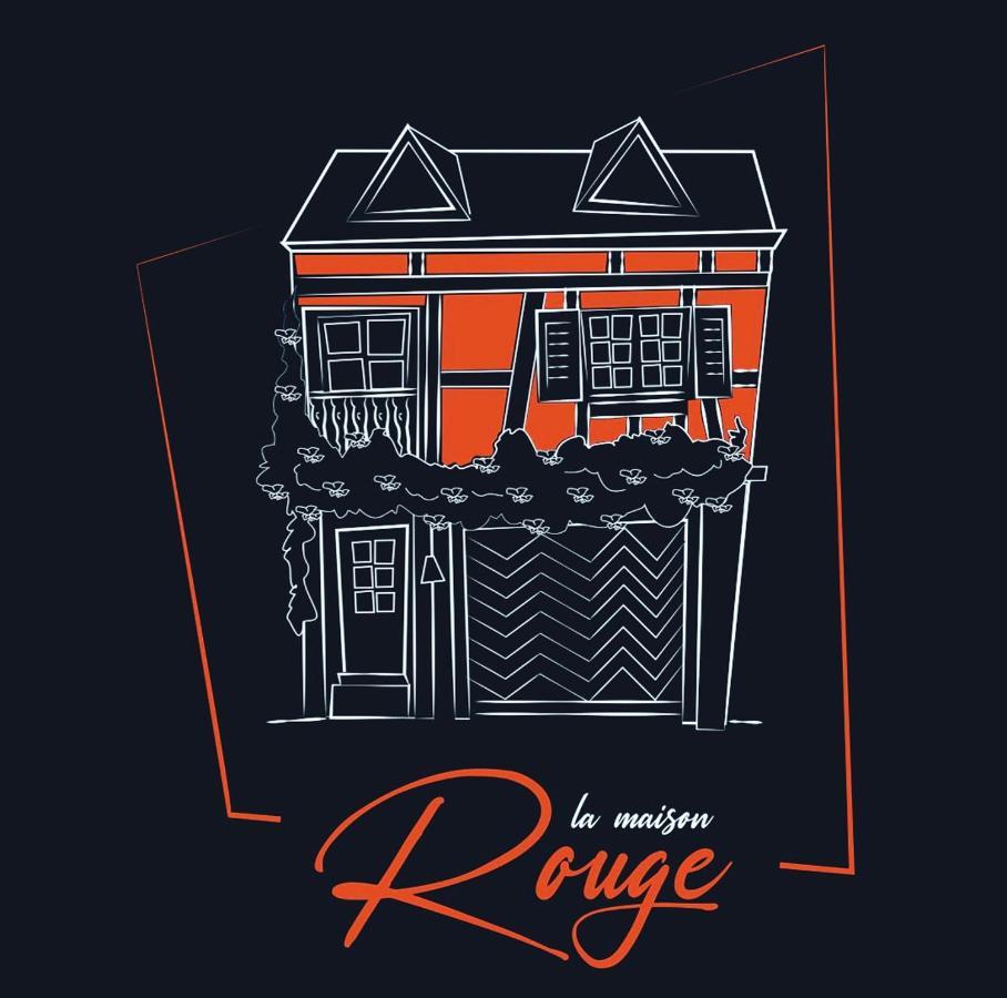 La Maison Rouge Au Coeur De La Ville. รีควีร์ ภายนอก รูปภาพ