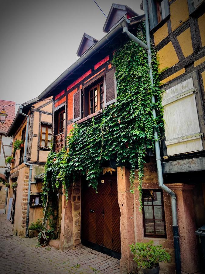 La Maison Rouge Au Coeur De La Ville. รีควีร์ ภายนอก รูปภาพ